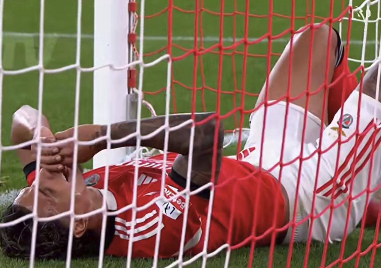 未能打破僵, 阿克蒂尔科 未能打破僵, 阿克蒂尔科